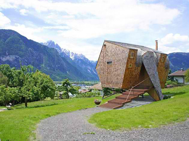 Ufogel Holiday House