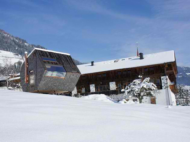 Ufogel Holiday House