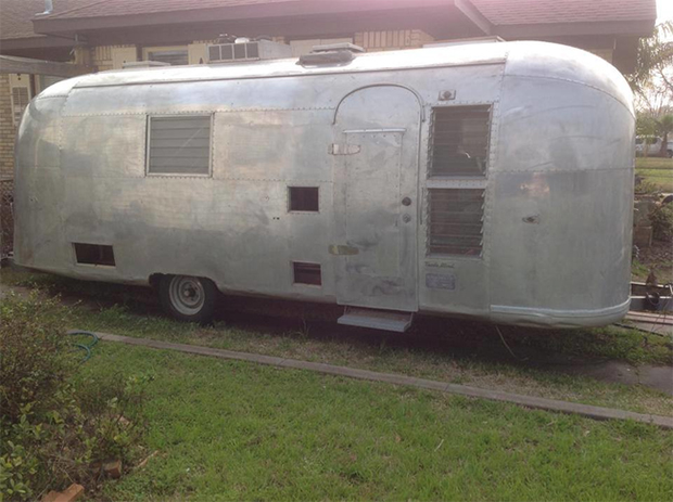 car trashy trailer to salon