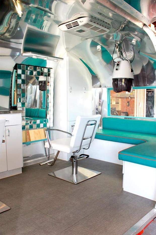 Car Trailer Camper Salon