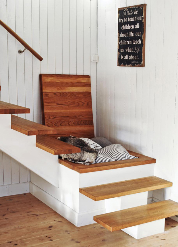 staircase storage