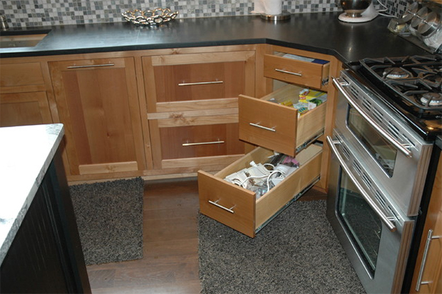 Bungalow Kitchen Corner Storage