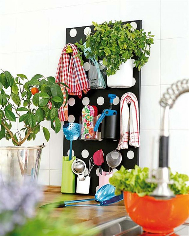 kitchen utensils organizer