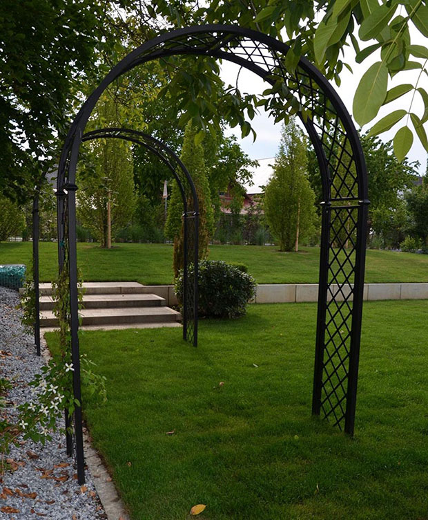 Portofino Garden Arch