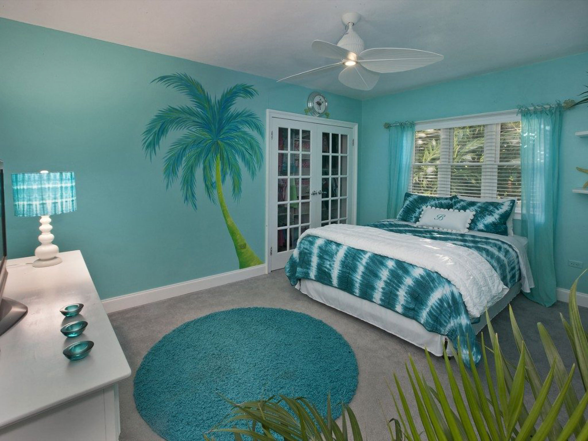 ocean theme color walls living room