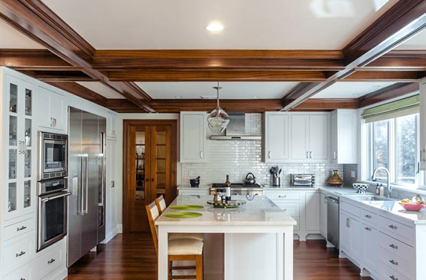 Clean and Contemporary Kitchen