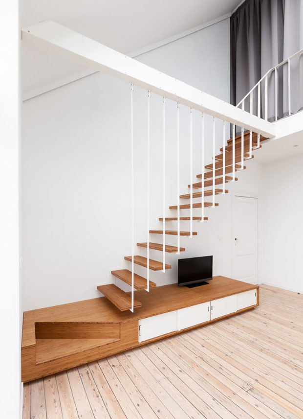 Suspended Staircase