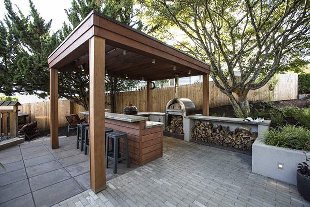 60 Relaxing Outdoor Kitchen Designs for Family Gatherings - Viral Homes