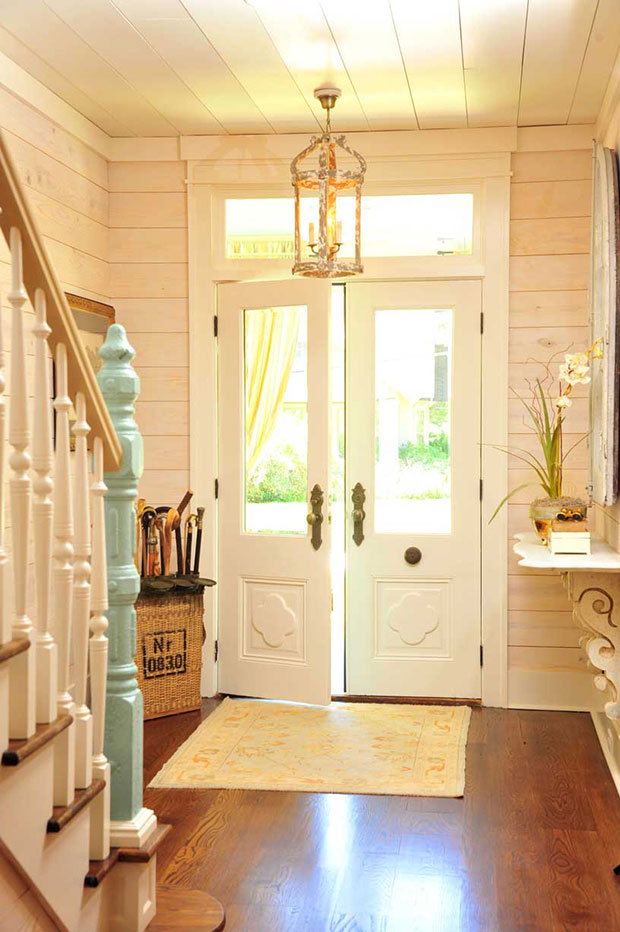 Farmhouse Entry