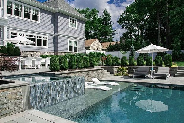 Outdoor Living Pool and Spa