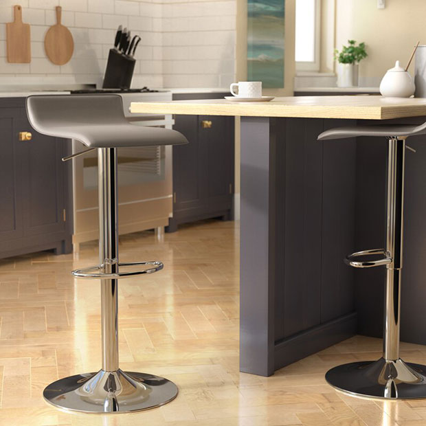 Camargo Swivel Adjustable Height Bar Stool