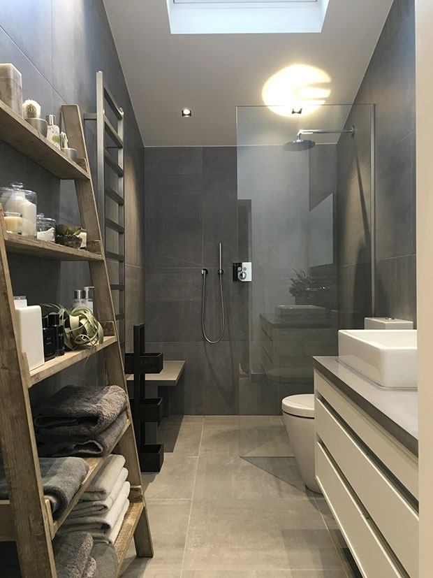 Walk-in Shower Room