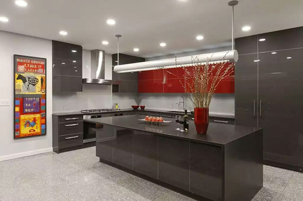 Contemporary Kitchen in Bethesda