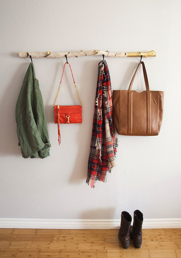 DIY Driftwood Wall Hanger